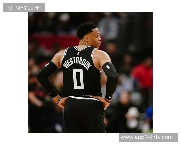 杰弗森呼吁给予威少机会回顾安东尼短暂离开联盟的经历