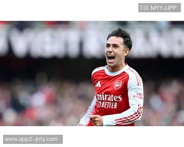 特罗萨德惊艳世界波助阿森纳逆转桑德兰比分精彩瞬间回顾