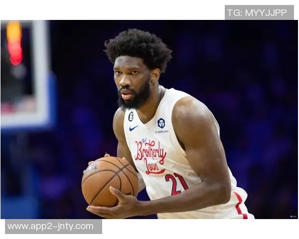 马克西为恩比德39分9篮板精彩表现点赞期待更多精彩时刻