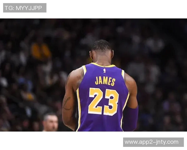 张佳玮逐梦之路渐显本西蒙斯特质勇士近期战术调整不再依赖他