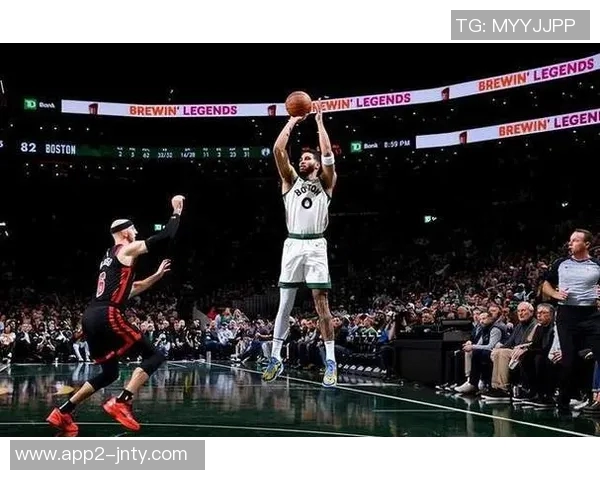 拉文：比赛中保持竞争力至关重要我们在被打13-0后未能及时调整状态