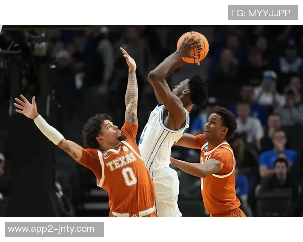 状元大热!全能前锋迪班萨狂砍43分三分球命中率高达80展现超强实力 状元大热!全能前锋迪班萨狂砍43分三分球命中率高达80展现超强实力